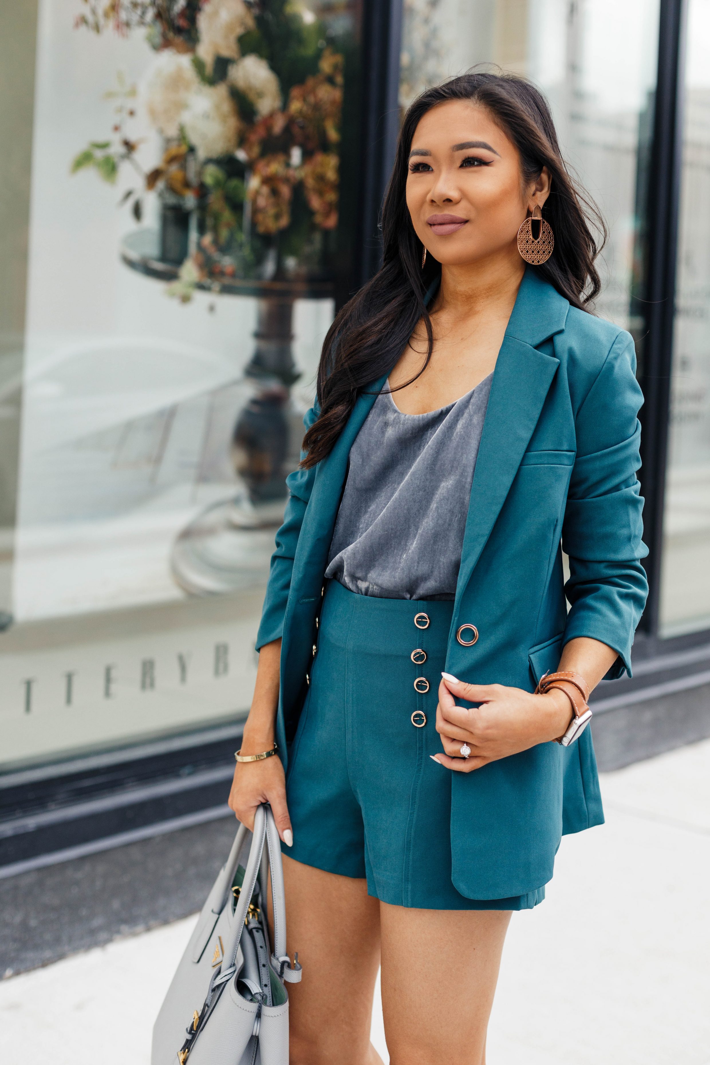 How to Wear Suit and Shorts? Tips for a Chic Look