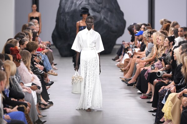 NYFW Michael Kors Press: See the Latest Runway Looks