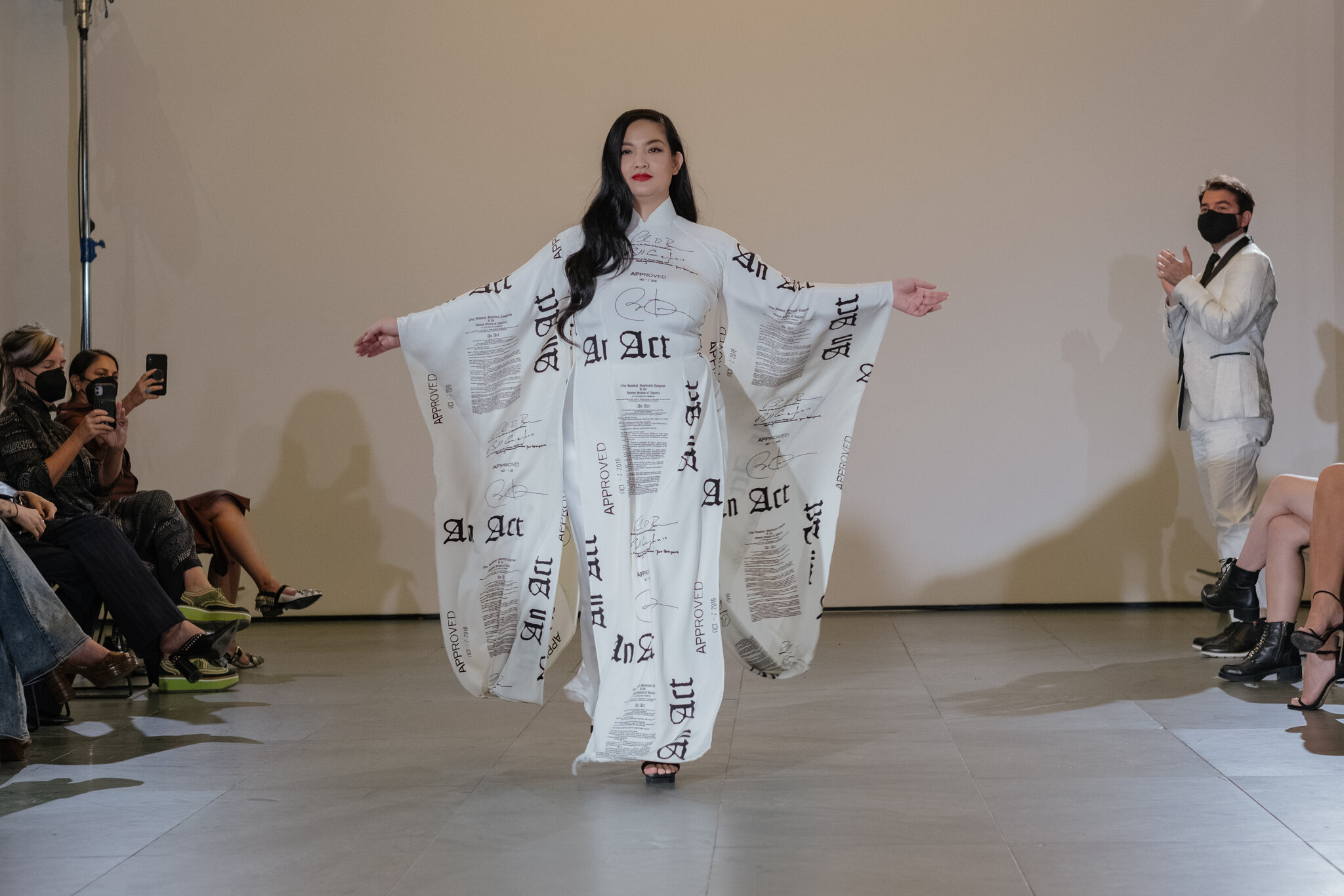How to participate in an erotic fashion show? Get started with this guide!