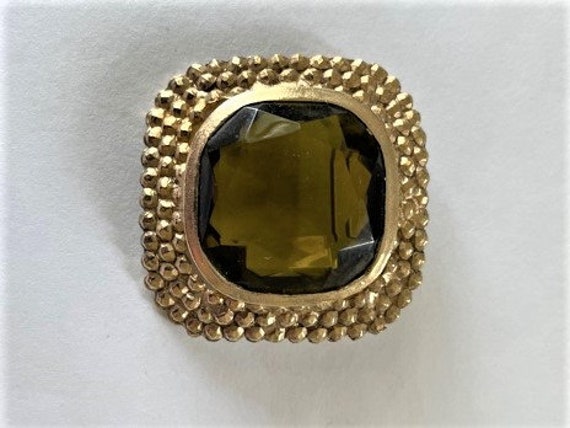 Accessocraft NYC Brooch: Where to Buy and What to Look For