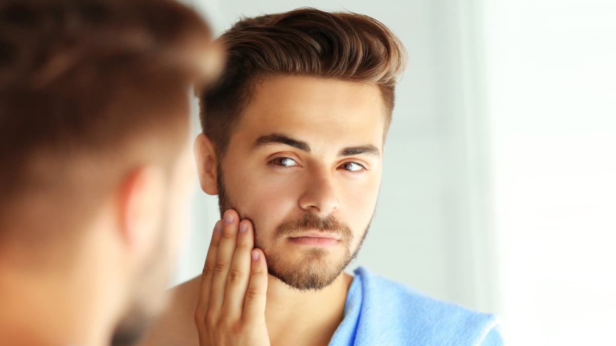 Dealing with Oily Men Skin: Simple Steps for Daily Control