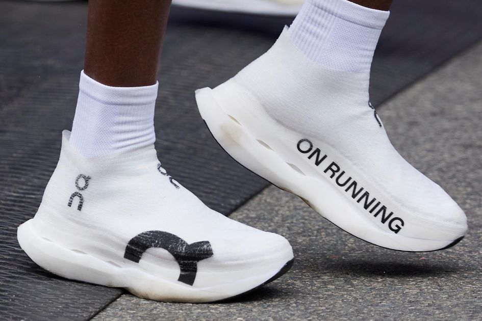 Unboxing Hellen Obiri Shoes: First Look and Impressions