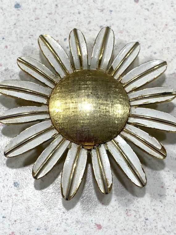 Accessorize with Vintage Avon Brooches - Elegant & Affordable