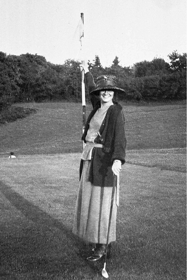 Rare Coco Chanel Picture Youve Probably Never Seen.