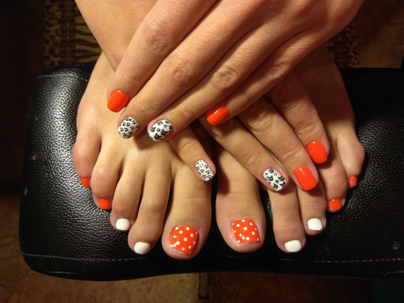 Want Elegant Toe Nails? Try These Quick and Easy Tricks
