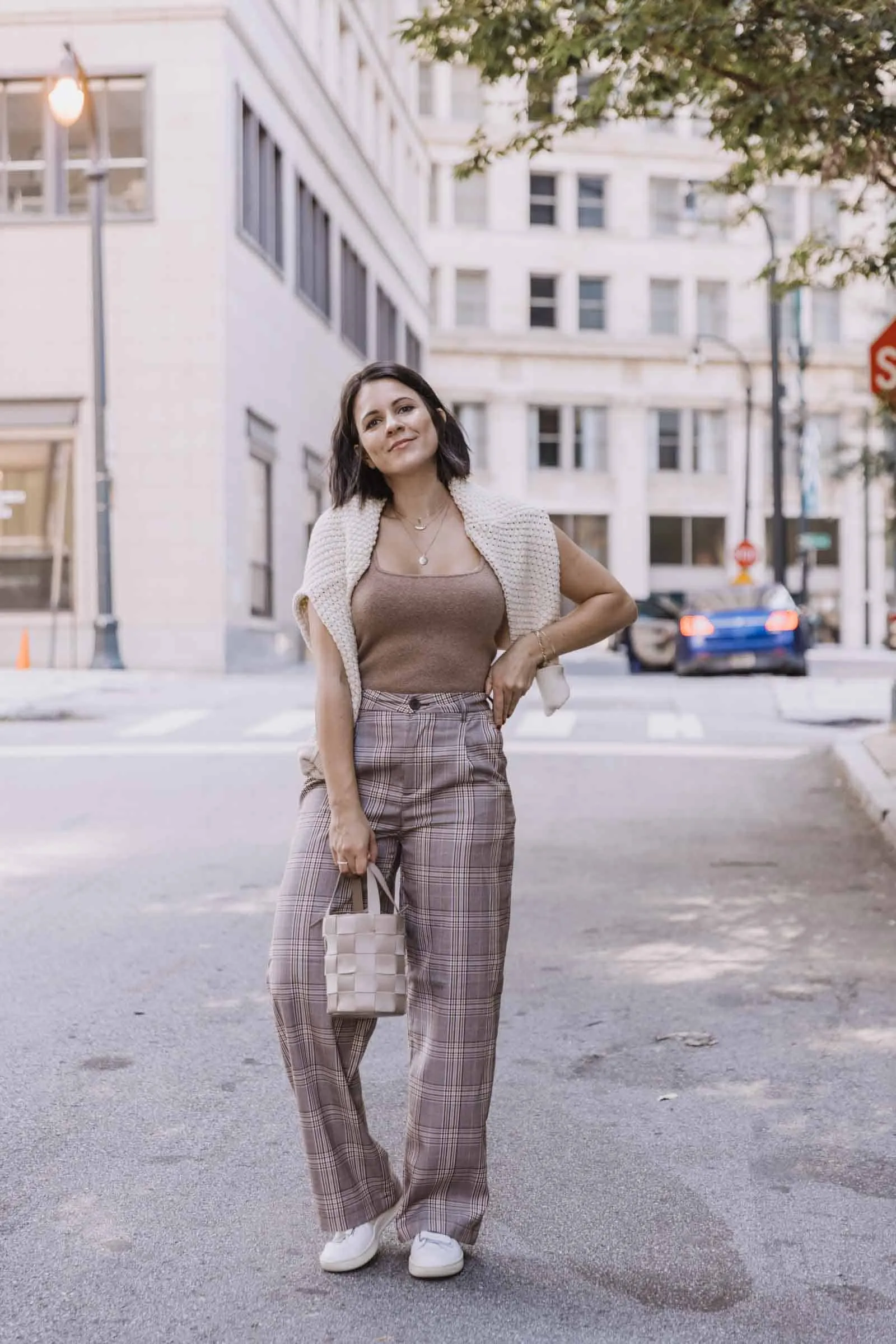 What to Wear with Checkered Pants: Outfit Ideas from Casual to Chic!