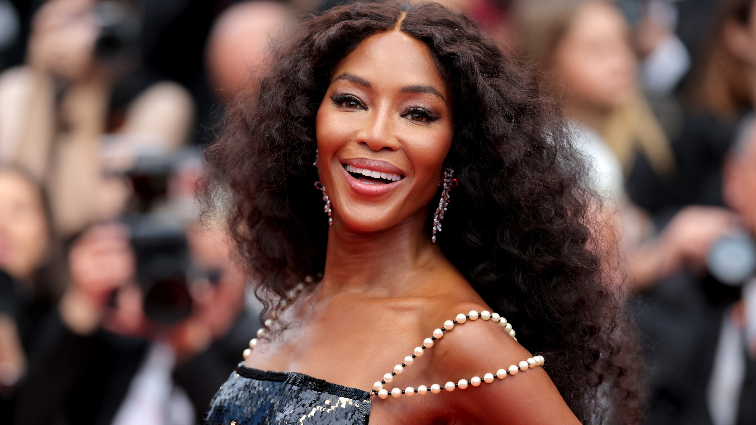 Want Images of Naomi Campbell? Find Her Top Photos Here!