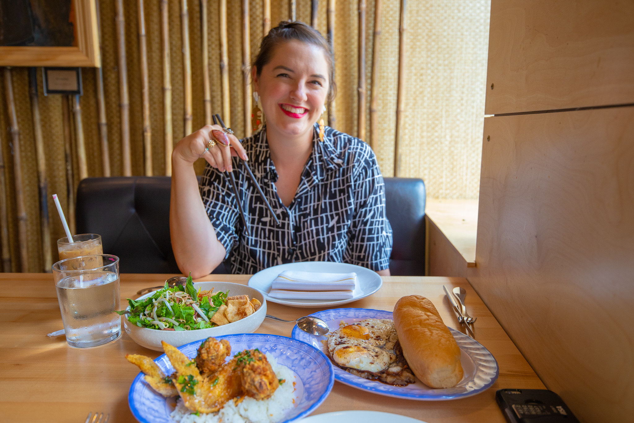 Dove Street Food Guide: Where to Eat? Best Restaurants and Cafes!