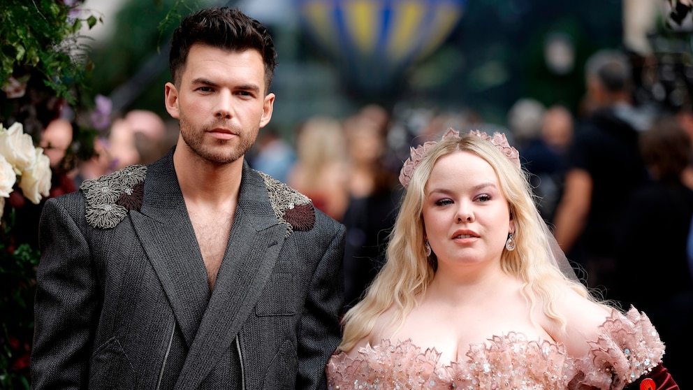 Bridgerton Premiere: Get the Inside Scoop on Season 3!