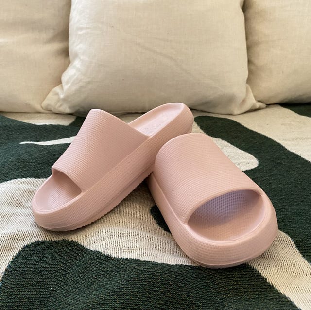 Where to Buy Cloud Slippers? The Ultimate Guide To Find Your Perfect Pair