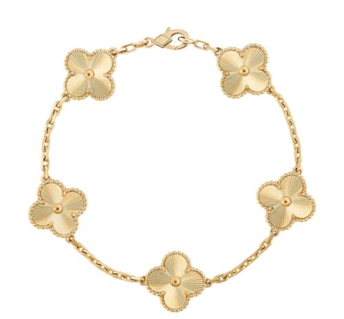 Clover Bracelets: How Much Do They Cost? A Simple Guide to Prices!