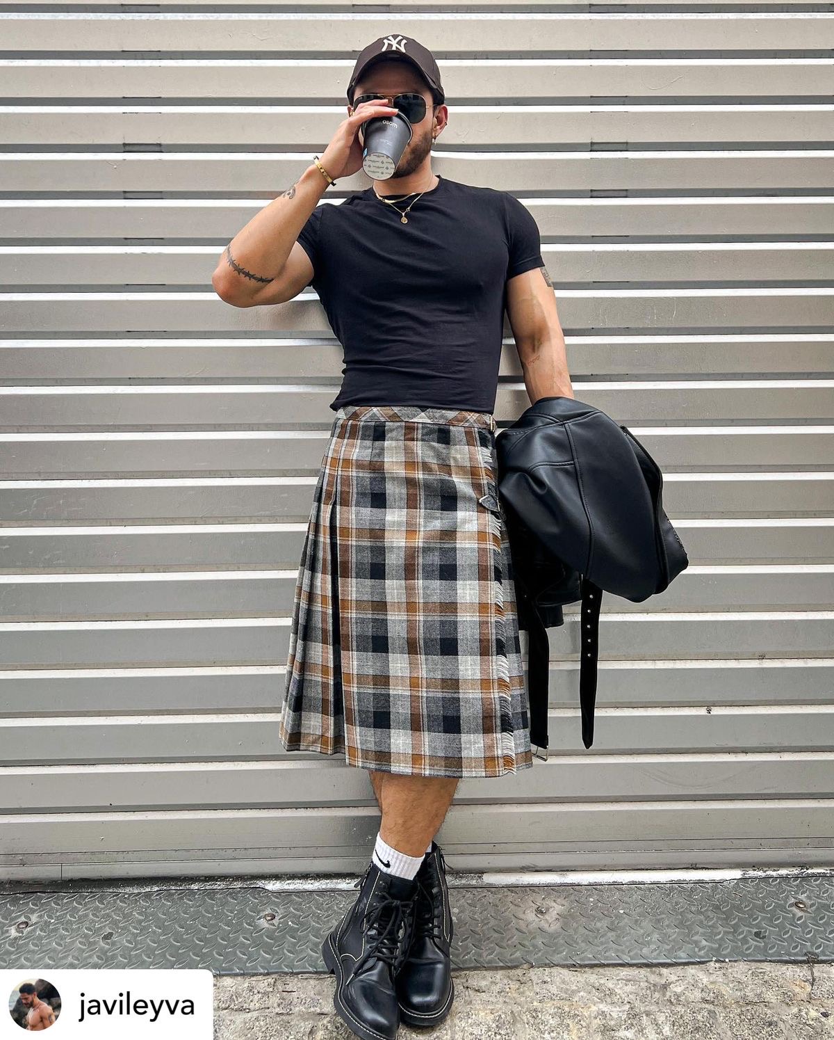 Do men wear skirts? Discover why more guys are choosing to wear skirts and how to style them!