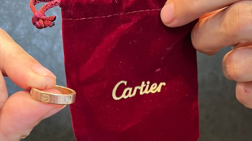Mystery Cartier Ring Shipments: Who is Receiving Them?  Heres How to Track These Elusive Packages