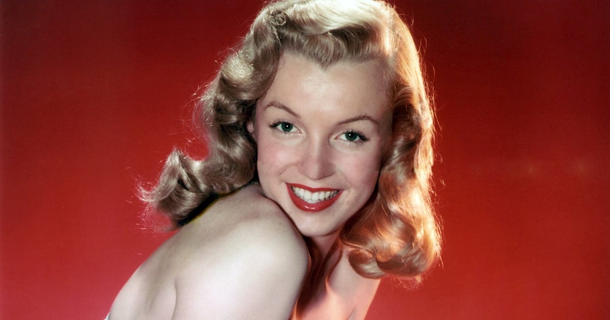 Marilyn Monroe modeling: Check out her most famous photoshoots and poses!