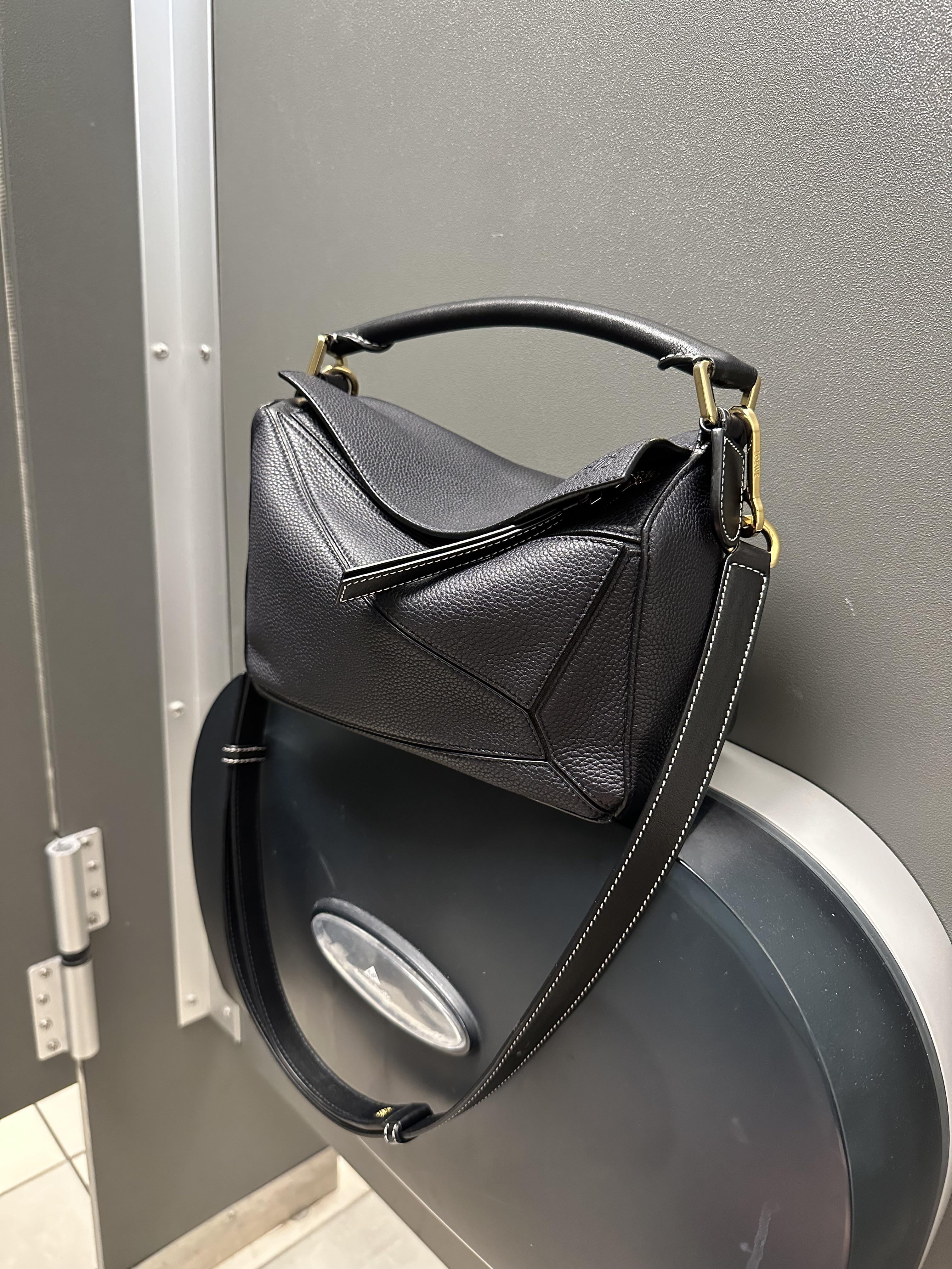 Where to Put Your Purse in Restrooms (Best Places to Keep It Safe)