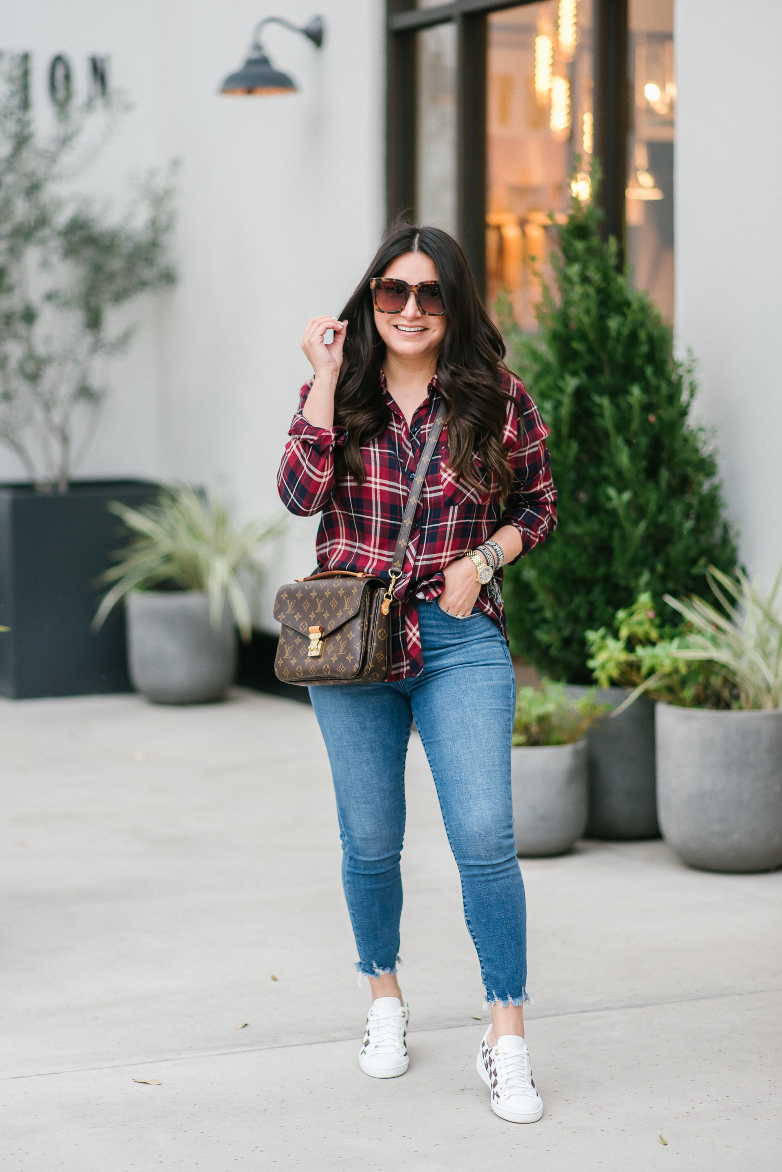 Get the Look: Celebrity LV Pochette Metis Style Inspiration!